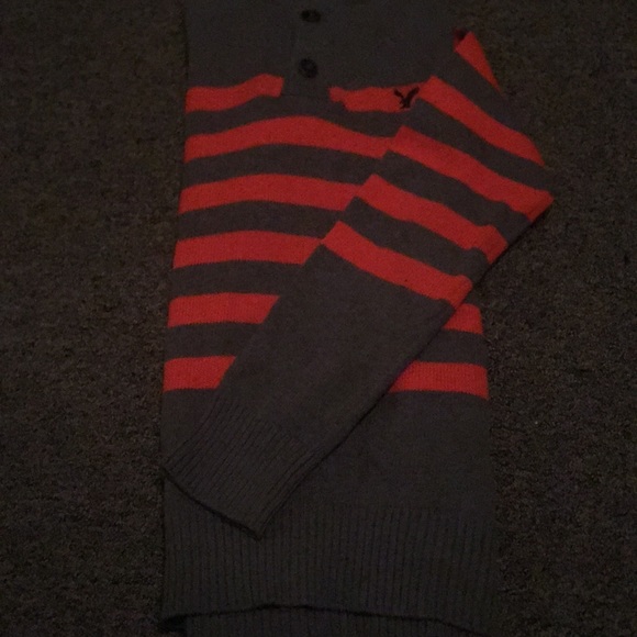American eagle sweater - Picture 2 of 2